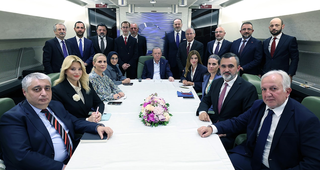 Erdoğan rahatsız oldu… DEM Partililere uçaktan mesaj yolladı